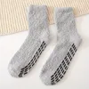 Chaussettes pour hommes 1 paire de plancher antidérapant en velours corail épaissi chaud adapté à la maison d'hiver et aux activités intérieures
