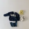 Sweats à capuche Automne PARIS Lettres Pull Sweat-shirt pour Enfants Garçons Filles Sport Bébé Chemises Casual Plus Velours Enfants Vêtements Corée Tees 230919