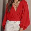 Blusas femininas blusa vermelha e tops sexy profundo decote em v urdidura camisas soltas casual lanterna-manga elegante camisa trabalho escritório-senhora formal wear