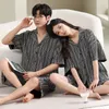 Vêtements de nuit pour hommes Summer Cotton Pyjama Ensembles Cardigan Tops Imprimer Pantalon court Femmes Cartoon Pyjamas Couples Loungewear Lover Pyjama Hommes