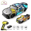 Diecast Modell 4WD RC Auto 30 km/h High Speed Off Road Drift 2 4G Fernbedienung Racing Stunt Fahrzeug Master Spielzeug für Kinder Geschenke 230920