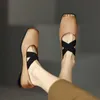 Sprężyna pełna skórzana zużyte baletowe buty Balet Pig nos Mary Jane wewnątrz i na zewnątrz pojedynczych tłustym stopami kobiet 230830