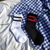 Men's Socks Teenager Student Hip Hop Style White Black Long Sockings Letter Embroidery Athletes Leg Warmers Stripe Socks301b