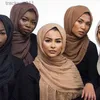 Frauen Cape 10 teile/los Plain Falten Wrap Baumwolle Viskose Lange Schal Schal Frauen Crinkle Hijab Schal Muslimischen Kopf Hijab schal großhandel L230920