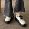 Sapatos de vestido 2023 Mulheres Primavera e Outono Estilo Britânico Lace Up Grosso Sole College Casual Pequeno Couro Único Sapato