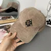 Men Designer Ducket Hats Luxury Brand Square Square Hat Admination Fashion عالي الجودة Corduroy Caps Caps Natgu