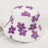 Breda breim hattar hink varma hatt kvinnor s höst vinter mössa blomma kanin päls fiskare s retro stickad ullbassäng gåvor 230919