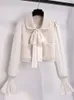 Tweedelige jurk herfst Franse geurset voor damesoutfit Koreaanse strikkraag flare mouw patchwork tops minirokken sets pak 230920