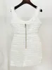 912 XL 2023 Runway Dresses Spring Autumn Märke samma stil klänning grön vit ärmlös besättning hals Empire White Fashion Womens kläder Olaidi