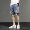 Mäns jeans korta byxor för män med fickor man denim shorts last baggy i klippt trend 2023 knappar retro lyx tunn försäljning