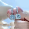 Pure Silver S925 Mozang Stone Ear -ear Hook Heavy Workers D -Color VVS Diamond Earrings är extremt vita