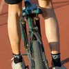 Équipement de protection 2023 Hommes Femmes Chaussette de cyclisme Respirant Chaussettes de basket-ball en plein air Protégez les pieds Wicking Bike Running Football Sport 230921