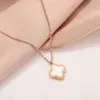 Designer-Halskette mit vierblättrigem Kleeblatt, luxuriöser Top-Schmuck für Damen, koreanische Version, einfach und vielseitig, Halskette aus 18 Karat Roségold aus Titanstahl, Zubehör, Schmuckgeschenk