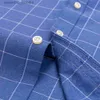 Camicie eleganti da uomo Camicia da uomo a maniche lunghe in cotone 100% a maniche lunghe con bottoni a quadri Tasca singola sul petto Camicie da lavoro casual a quadri scozzesi a righe standard L230921