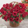 Fiori decorativi Bouquet di rose artificiali realistiche esenti da manutenzione per la decorazione domestica Decorazione di nozze