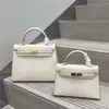 Un sac de luxe HKELYS Chinois Nouveau 2024 Année de deuxième génération Palm Pattern Multi Color Hide Womens Single épaule Crossbodybag Mini Trend VMCU