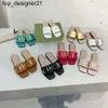 New 23ss Women Slippers Designer Shoes Rubber Flat Sandals Leather Slides Summer Alphabet Slipper Golden Letter Loafers Classic Womens Fashion Shoe