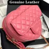 Lüks Crossbody Bag Pembe Tasarımcı Çanta Küçük Omuz Çantası Seyahat Çantası Çapraz Vücut Çanta Mini Kalp Aşk Çantası Altın Askı Zinciri Derisi 18cm Moda Çantalar Lüks Çanta