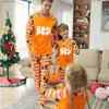 Roupas combinando para a família 2023 Novas roupas de festa de Halloween Adultos Crianças Conjunto de pijama combinando Romper de bebê Estampa luminosa Solta Homewear Roupa familiar T230921