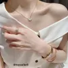 Top Fashion Marke Ringe Frauen voll CZ Diamant Schlange Ring Silber Farbe Paar Ringe Titan Stahl hochglanzpoliert Liebhaber Schmuck {Kategorie}