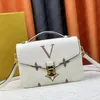2023 Ny handväska 7A Kvinnor Designer Väskor S-Lock Messenger Bag Monograms Läderhandtag Pålar Pochette Luxury Crossbody Ladies Shoulder Bag M40478