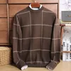 Мужские свитера 2023, весенне-осенний свитер с круглым вырезом, молодежная мода для отдыха, клетчатая вязаная футболка, высококачественная шерстяная футболка