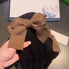 Designer Girl Five Fingers handskar handskar för kvinnor färgade stora bågdekoration mettens vinter varm gåva inklusive varumärkeslåda