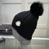 Designer Cappello invernale lavorato a maglia Cofano Materiale misto Moda e caldo Adatto per grandi fasce che indossano regali per lo shopping per feste G239211PE-3