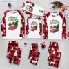 Aile Eşleşen Kıyafetler Mutlu Noeller Aile Eşleştirme Pijamalar Seti Santa Tree Cartoon Baskı Sleepwear 2 Parça Takım Bebek Romper Noel Pijmas T230921