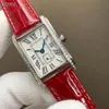 Montre à quartz pour femme Les détails délicats tels que le cadran argenté en nacre avec 13 diamants et les aiguilles en acier bleui montrent eleg3256