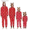 Dopasowane rodzinne stroje 2023 Cartoon Cute Elk Ear Print Dopasowanie Bożego Narodzenia Stoły rodzica-dziecko zamek z kapturem kombinezony rompers Xmas Family wygląd T230921