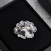 Diseñador de lujo Full Diamond Flower Pins Broches Fashion Fashion Exquisito Joyería de regalo de alta calidad
