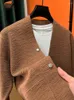 Suéter masculino de alta qualidade clássico outono manga comprida negócios casual de alta qualidade na moda bolso remendo designer cor sólida cardigan coreano