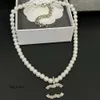 Necklaces Pearl Pendant Designer Charm Necklace Womens New Long Chain High Quality Brand Jewelry Does Not Change Color