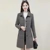 Trenchs de femmes Manteaux d'âge moyen Mère Printemps Automne Période Coupe-vent Veste 2023 Modèle Mode Moyen Long Manteau de laine Femme