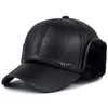 Berretti Bomber in pelle nera Cappelli invernali da uomo in peluche Cappello snapback con paraorecchie Addensare pelliccia Visiere calde Berretti Casquette da pesca per papà