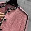 Wool Blends Wysokiej jakości celebrytka Pink Tweed Coats Contrast Color Pinting Pockets Oneck Woolen Płaszcz 230921