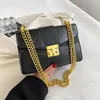 أكياس مسائية 2023 خريف الرجعية سلسلة الكتف كيس الثعبان النسائية الأزياء Crossbody أنثى الاتجاه متعدد الاستخدامات مربع صغير