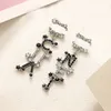 Oorbellen Designer Stud Oorbellen Zilver Charm Merk Letter Verguld Cadeau Hanger Oorbellen Legering Niet-vervagende sieraden van hoge kwaliteit Luxe oorbellen Kristal Strass