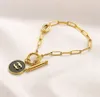 18K Cadenas de letras de oro Pulsera Joyería de diseñador Pulsera de mujer Pulsera de cadena colgante redonda de lujo Joyería de boda de acero inoxidable de moda