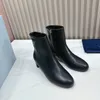 2023 Ann Black Winted-Knee-High Boots Triangle Logo skórzane buty moda stereoskopowa spiczaste kolan kowbojski rycerz moda lufy elastyczne buty