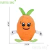 Bambole di peluche che vendono frutta musica a induzione mini carino banana carota fragola bambola di peluche elettrica per bambini lol regalo di Natale giocattolo VD30 230921