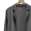 女性のスーツブレザーミヤシンプルソリッドカラープラスサイズスーツ秋の魚のスケールプリーツブラウス女性気質カーディガン衣類230920