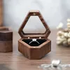 Мешочки для ювелирных изделий, многофункциональная маленькая шкатулка для треугольной формы, мини-деревянное кольцо, мягкий внутренний держатель, предложение на свадьбу