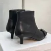 Stiefel Schnalle Riemen Kitten Heels Knöchel Spitze Zehen Schuhe Für Frauen Sexy Kurze Femme Schwarz Leder 230920