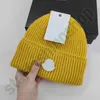 Bonnets de créateurs Lettres de mode Chapeaux décontractés pour hommes et femmes Automne et hiver Chapeaux tricotés de haute qualité 8 couleurs