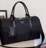 Triangolo della moda Borse da viaggio Borse in nylon Borsone di grande capacità Bagagli da trasporto Borsoni di alta qualità Bagagli da uomo di lusso Borsa tote da commercio per gentiluomini