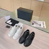 Low-Top-Turnschuhe mit flachem Absatz, Sportschuhe für Damen, zum Schnüren, Luxus-Designer, Mode, Sport, Weiß, Schwarz, Leder-Turnschuhe, lässige Fabrikschuhe mit Box