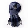 Sciarpe Sciarpa lunga in lana 100 Uomo Collo caldo invernale Classico business scozzese Scialli blu Foulard a righe di lusso Hommes 230921