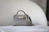 A Kaily Luxury Bag 2023 Automne Hiver Nouveau Couture À La Main En Cuir Epsom Deuxième Génération Modèle De Paume En Cuir De Vachette À Épaule Unique Croix Oblique 60NU